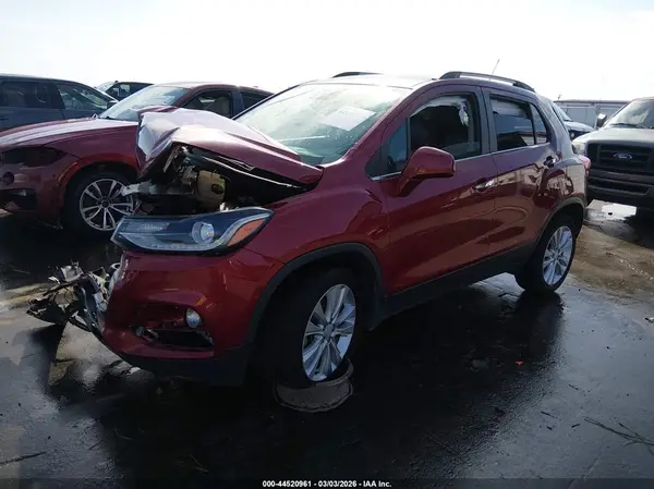 3GNCJMSB3LL224376 2020 CHEVROLET TRAX - Image 2