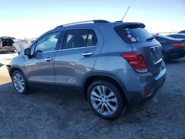 3GNCJMSB3LL251464 2020 CHEVROLET TRAX - Image 2