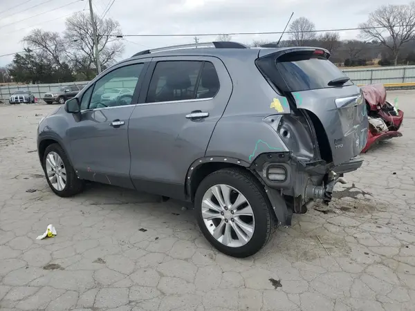 3GNCJMSB3LL335977 2020 CHEVROLET TRAX - Image 2