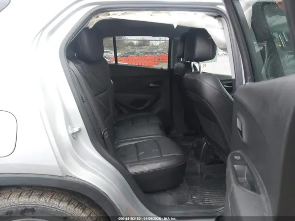 3GNCJMSB4KL383437 2019 CHEVROLET TRAX - Image 8