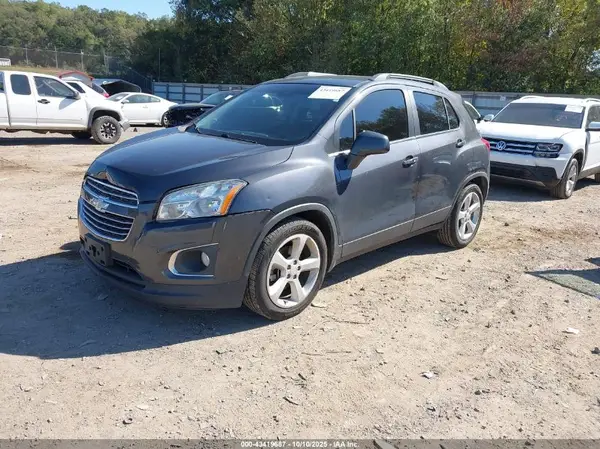 3GNCJMSB5GL188129 2016 CHEVROLET TRAX - Image 2