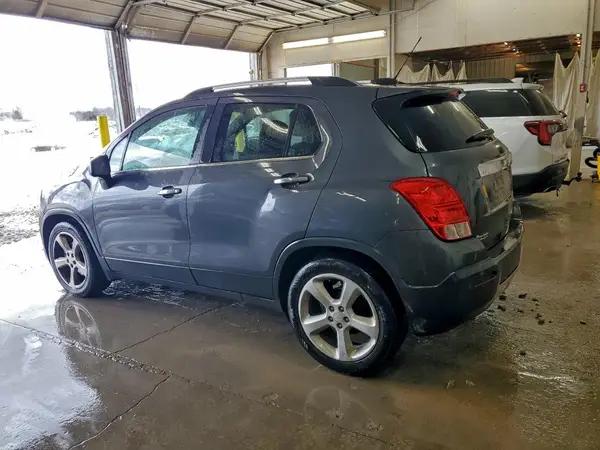 3GNCJMSB5GL205785 2016 CHEVROLET TRAX - Image 2