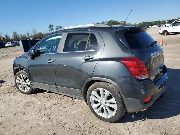 3GNCJMSB5HL176516 2017 CHEVROLET TRAX - Image 2