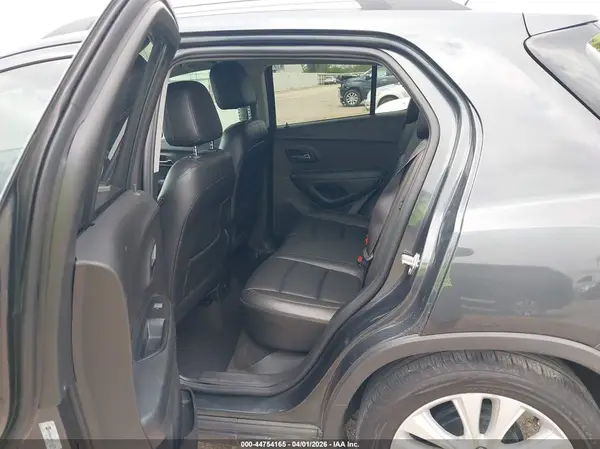 3GNCJMSB5JL240513 2018 CHEVROLET TRAX - Image 8