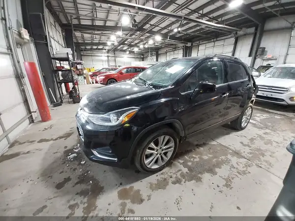 3GNCJMSB5LL164861 2020 CHEVROLET TRAX - Image 2