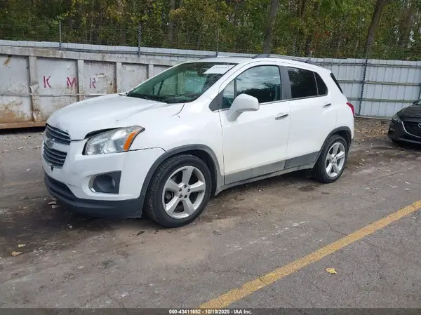 3GNCJMSB6GL258723 2016 CHEVROLET TRAX - Image 2