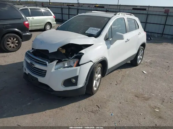 3GNCJMSB6GL267616 2016 CHEVROLET TRAX - Image 2