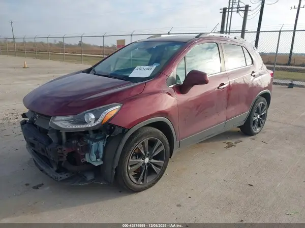 3GNCJMSB6HL275829 2017 CHEVROLET TRAX - Image 2