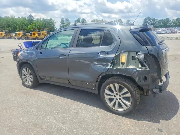 3GNCJMSB6JL279448 2018 CHEVROLET TRAX - Image 2