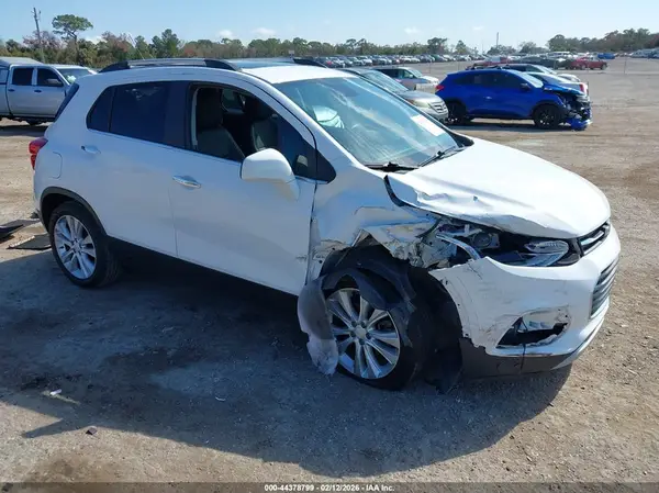 3GNCJMSB6LL222220 2020 CHEVROLET TRAX - Image 1