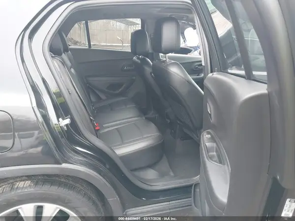 3GNCJMSB6LL290906 2020 CHEVROLET TRAX - Image 8
