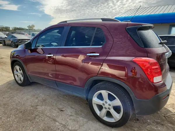3GNCJMSB7GL154676 2016 CHEVROLET TRAX - Image 2