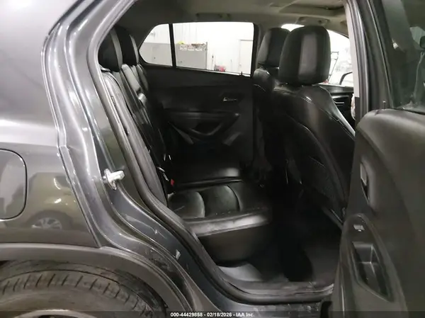 3GNCJMSB7GL261517 2016 CHEVROLET TRAX - Image 8