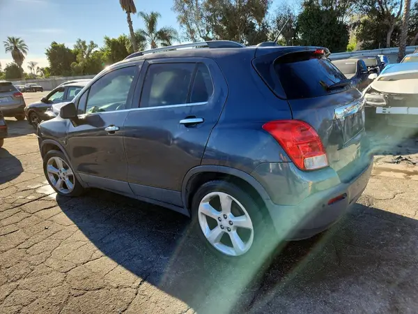 3GNCJMSB8GL187220 2016 CHEVROLET TRAX - Image 2