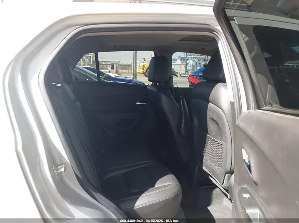 3GNCJMSB9HL238032 2017 CHEVROLET TRAX - Image 8