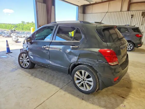 3GNCJMSB9JL213458 2018 CHEVROLET TRAX - Image 2