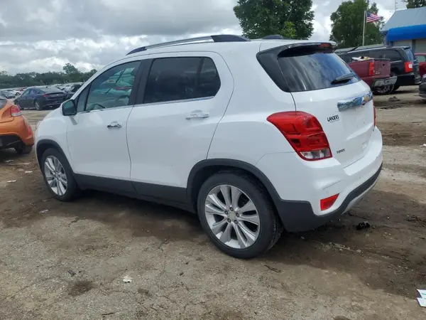 3GNCJMSB9KL386043 2019 CHEVROLET TRAX - Image 2