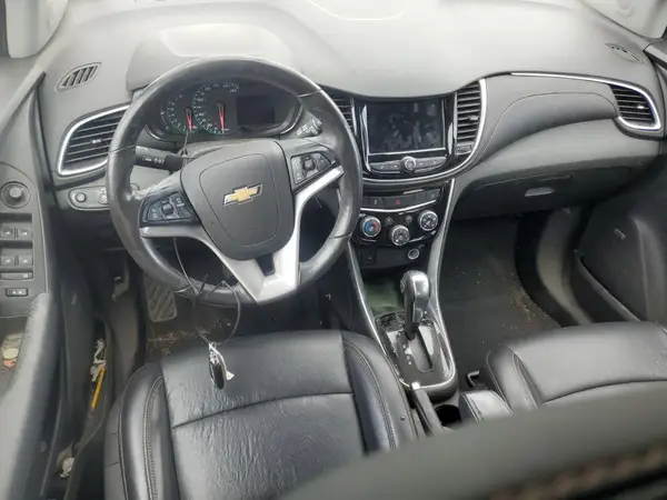3GNCJMSB9KL386043 2019 CHEVROLET TRAX - Image 8