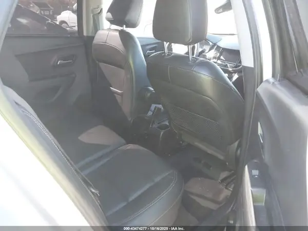 3GNCJMSB9LL190606 2020 CHEVROLET TRAX - Image 8