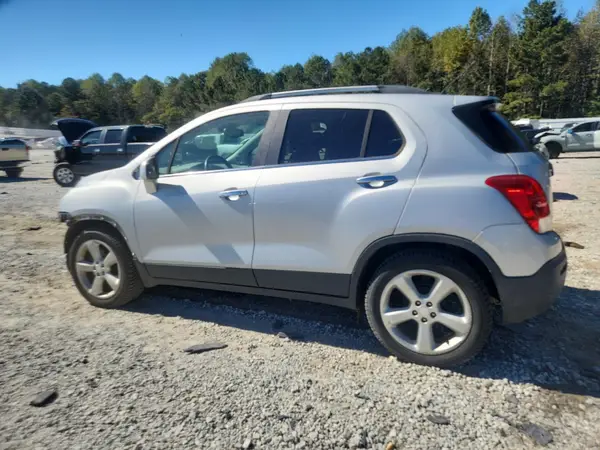 3GNCJMSBXGL257168 2016 CHEVROLET TRAX - Image 2