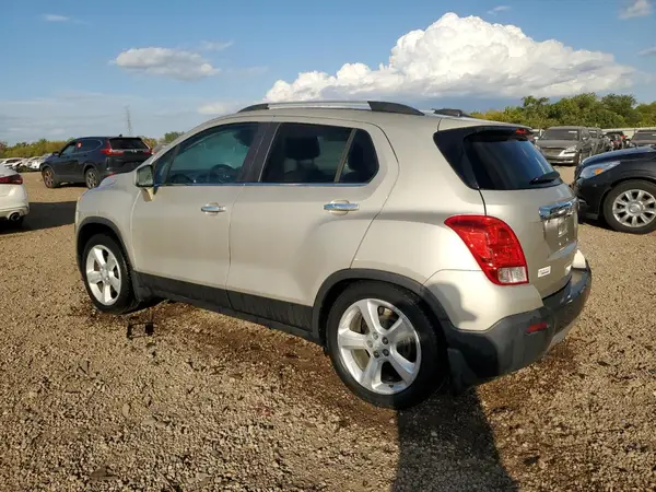 3GNCJMSBXGL278084 2016 CHEVROLET TRAX - Image 2