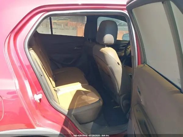 3GNCJMSBXJL392304 2018 CHEVROLET TRAX - Image 8