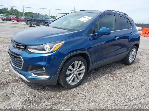 3GNCJMSBXLL134710 2020 CHEVROLET TRAX - Image 2