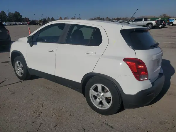 3GNCJNSB0GL231653 2016 CHEVROLET TRAX - Image 2