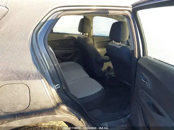 3GNCJNSB0GL245942 2016 CHEVROLET TRAX - Image 8