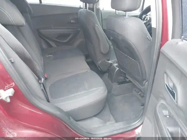 3GNCJNSB0GL250512 2016 CHEVROLET TRAX - Image 8