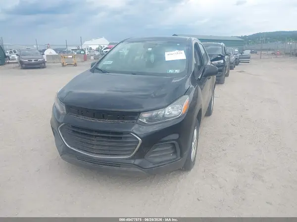 3GNCJNSB0HL192211 2017 CHEVROLET TRAX - Image 2