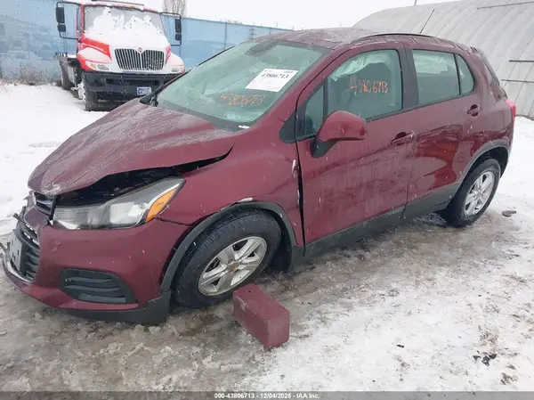 3GNCJNSB0HL202879 2017 CHEVROLET TRAX - Image 2