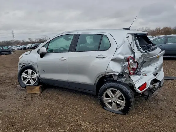 3GNCJNSB0HL207497 2017 CHEVROLET TRAX - Image 2