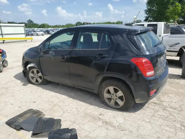 3GNCJNSB0HL215776 2017 CHEVROLET TRAX - Image 2