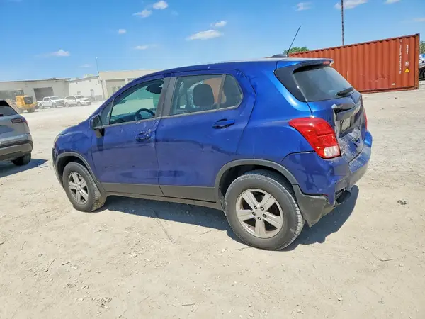 3GNCJNSB0HL215860 2017 CHEVROLET TRAX - Image 2