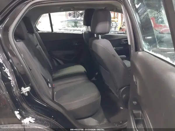 3GNCJNSB0HL265593 2017 CHEVROLET TRAX - Image 8