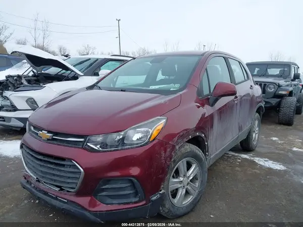3GNCJNSB0HL273287 2017 CHEVROLET TRAX - Image 2