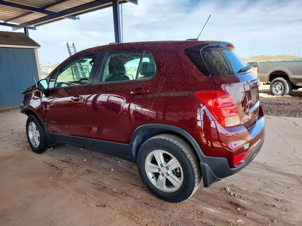 3GNCJNSB0HL275735 2017 CHEVROLET TRAX - Image 2