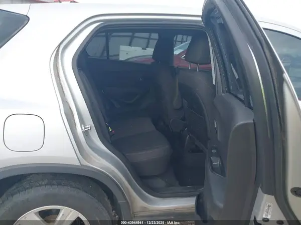 3GNCJNSB0HL280398 2017 CHEVROLET TRAX - Image 8