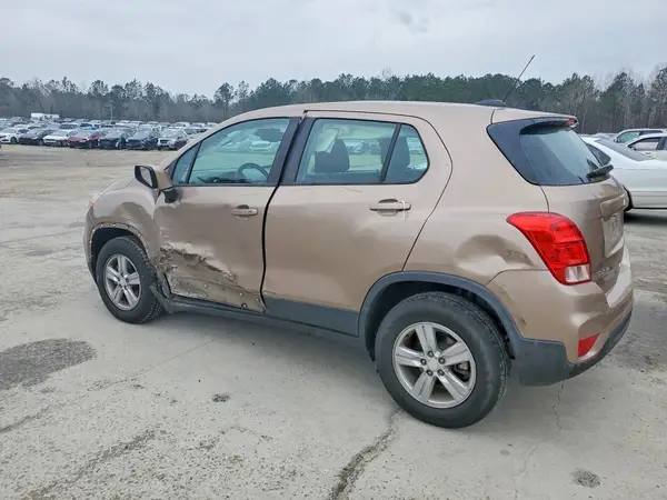 3GNCJNSB0JL362783 2018 CHEVROLET TRAX - Image 2