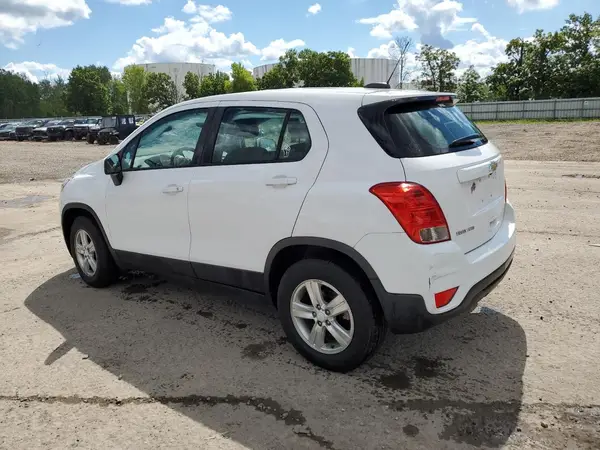 3GNCJNSB0JL409570 2018 CHEVROLET TRAX - Image 2