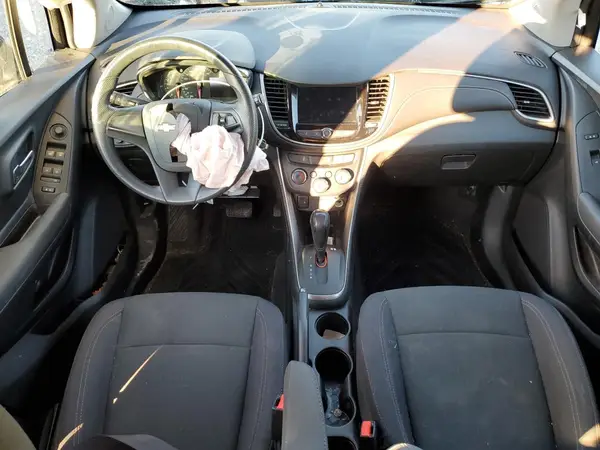 3GNCJNSB0JL416387 2018 CHEVROLET TRAX - Image 8