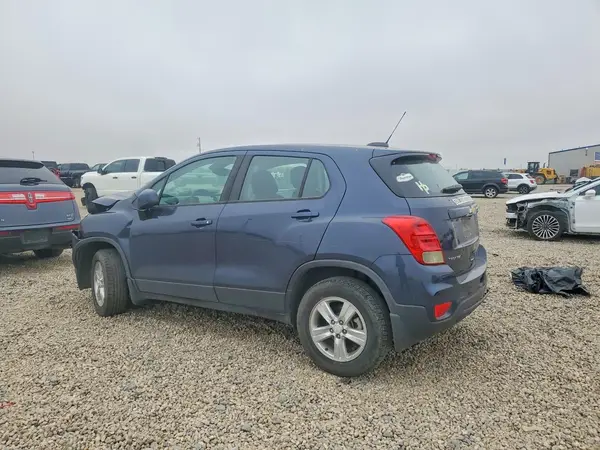 3GNCJNSB0JL417345 2018 CHEVROLET TRAX - Image 2