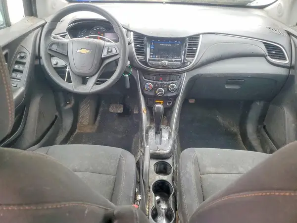 3GNCJNSB0JL417345 2018 CHEVROLET TRAX - Image 8