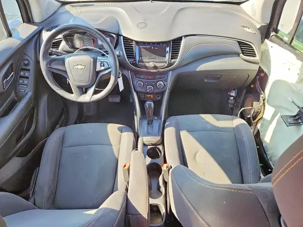 3GNCJNSB0KL121792 2019 CHEVROLET TRAX - Image 8
