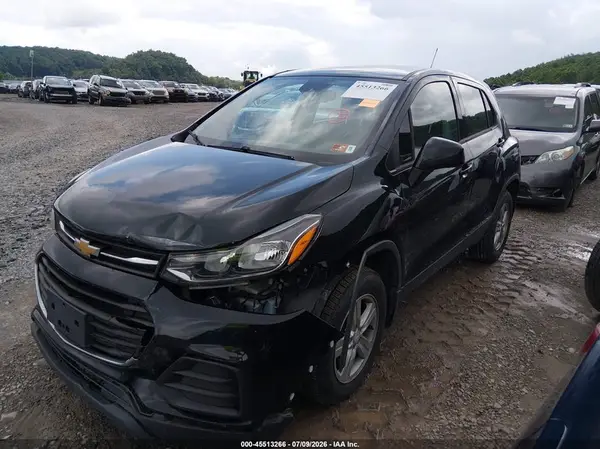 3GNCJNSB0KL210844 2019 CHEVROLET TRAX - Image 2