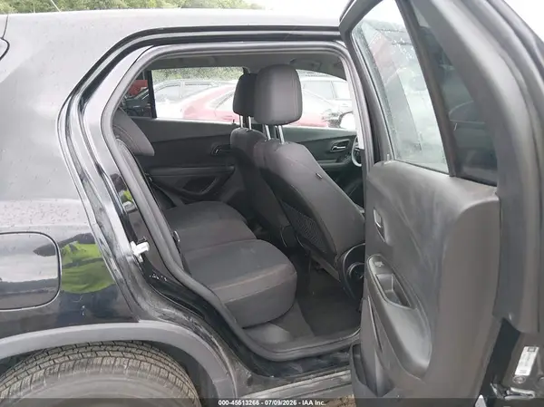 3GNCJNSB0KL210844 2019 CHEVROLET TRAX - Image 8