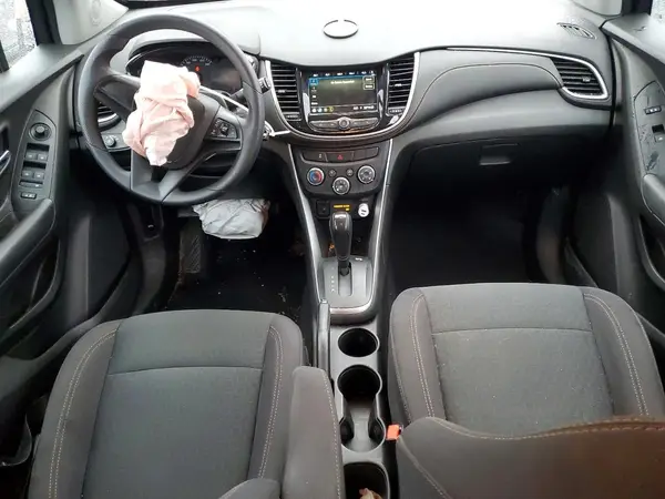 3GNCJNSB0KL226834 2019 CHEVROLET TRAX - Image 8