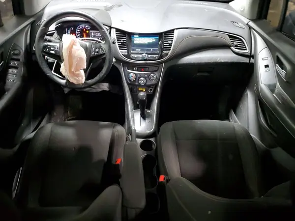 3GNCJNSB0KL230883 2019 CHEVROLET TRAX - Image 8