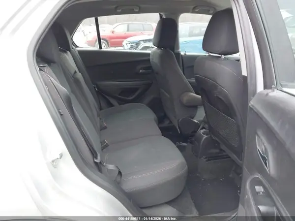 3GNCJNSB0KL254634 2019 CHEVROLET TRAX - Image 8